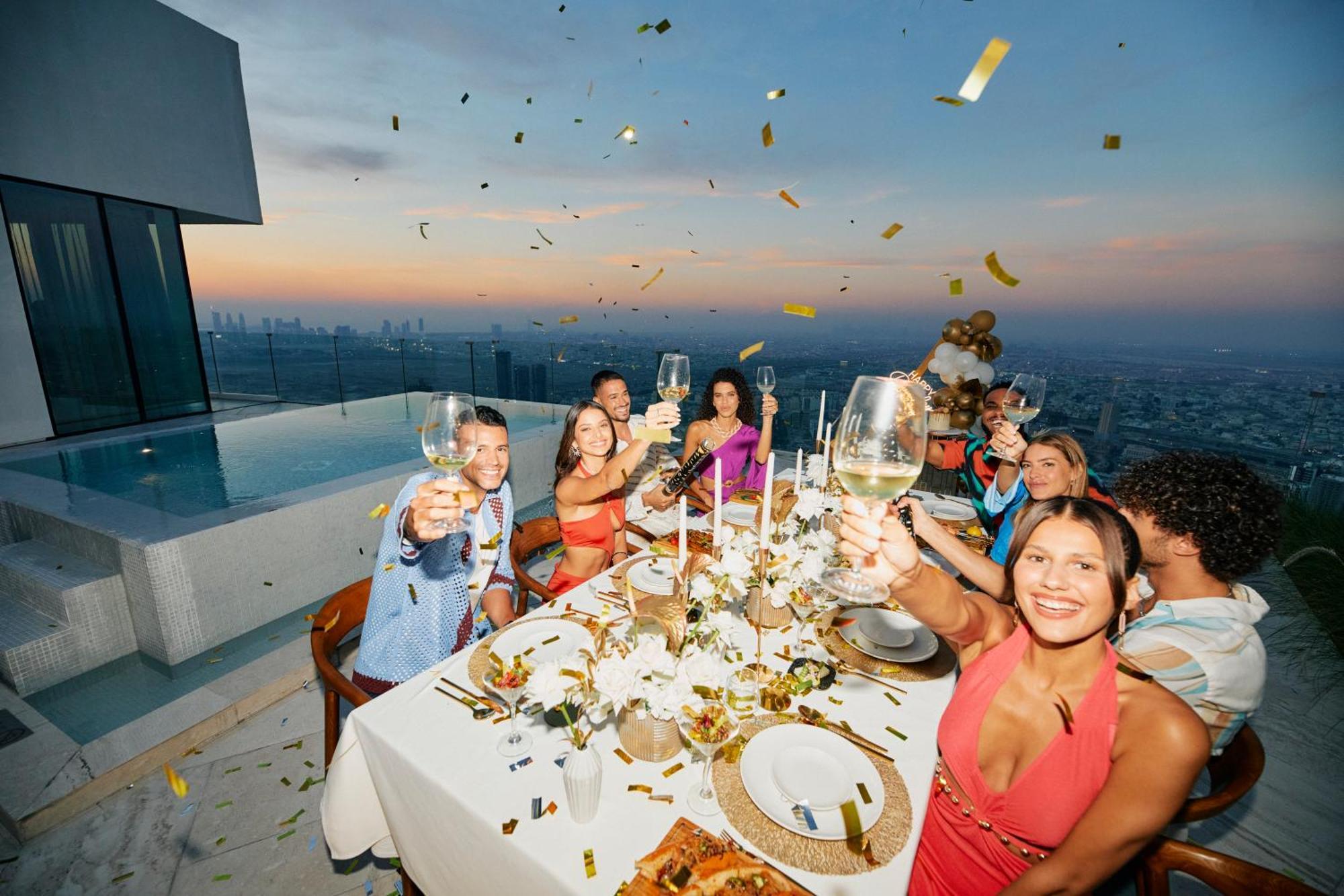 Five Jumeirah Village Dubai Buitenkant foto A party at the 101