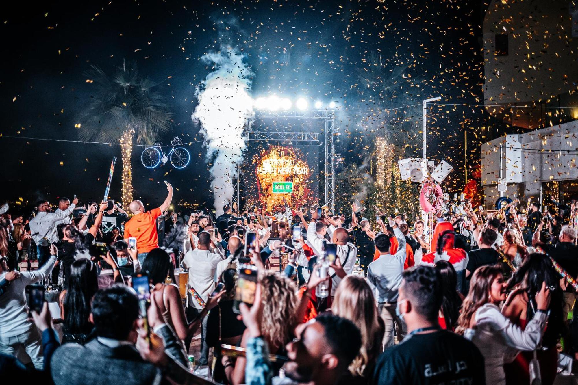 Five Jumeirah Village Dubai Buitenkant foto The nightclub in 2019