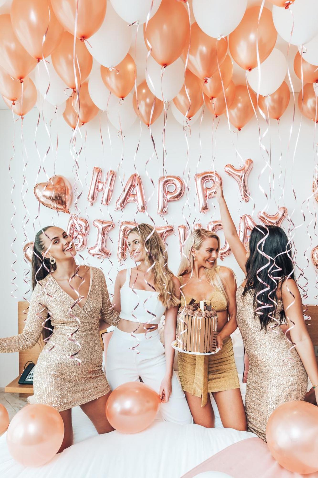 Five Jumeirah Village Dubai Buitenkant foto Birthday party
